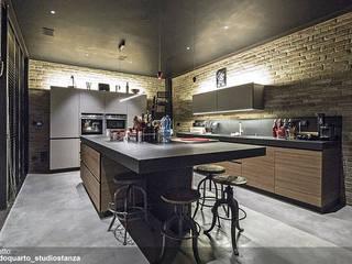 Loft iloveny, estudoquarto s.r.l. estudoquarto s.r.l. Industrial style kitchen