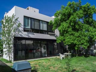 Casa MG, Fdz/Esquivel Arquitectura Fdz/Esquivel Arquitectura Casas estilo moderno: ideas, arquitectura e imágenes