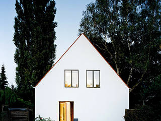 Umbau Siedlungshaus Köln - Rodenkirchen, Falke Architekten Falke Architekten منازل