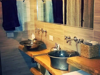Restyling di un bagno, Dilegno InLegno Dilegno InLegno Bagno in stile rustico Legno Effetto legno