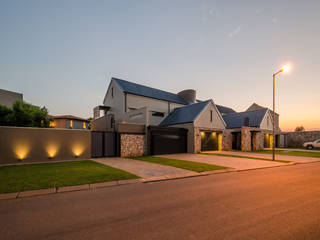 Modern Farmhouse - Silverlakes Nature Reserve Karel Keuler Architects Modern houses