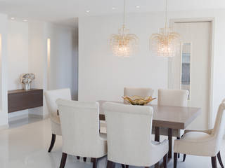 Un proyecto clásico-contemporaneo, Monica Saravia Monica Saravia Classic style dining room Wood effect