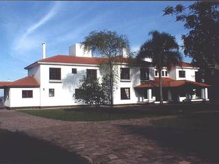 Haras Cavaleiro, CABRAL Arquitetos CABRAL Arquitetos Country style house