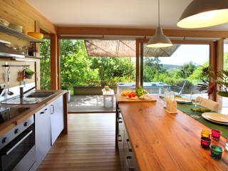 RUSTICASA | Casa do Brezo em Paredes de Coura, RUSTICASA RUSTICASA Kitchen units Wood Wood effect