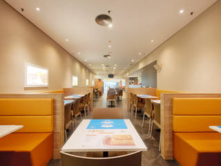 Restaurante A Cascata (Norteshopping), MOYO - Decoração de Interiores MOYO - Decoração de Interiores 商業空間 木 木目調