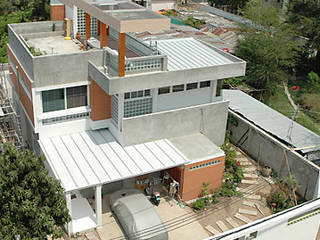 House @ ชินเขต, SDofA Architect SDofA Architect Casas modernas Concreto