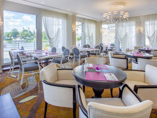 Hotel Crown Plaza, NOOM, Lda NOOM, Lda Classic style dining room