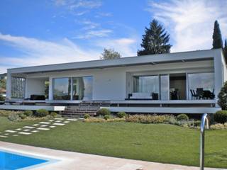 Villa Bellavista sul Lago di Garda, Bardolino, melle-metzen architects melle-metzen architects Modern houses Bricks