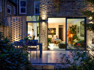 Hackney Flat P1, CCASA Architects CCASA Architects Casas modernas: Ideas, imágenes y decoración Ladrillos