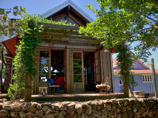 Fazenda Muitos Capões - Ampliação, CABRAL Arquitetos CABRAL Arquitetos Rustic style house Solid Wood Multicolored