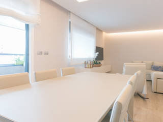 REFORMA PISO DONOSTIA, Rooms de Cocinobra Rooms de Cocinobra Minimalist dining room