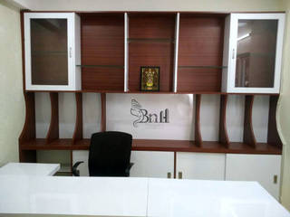 Home Office, BNH DESIGNERS BNH DESIGNERS Phòng học/văn phòng phong cách hiện đại Ván ép