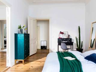Home Staging in Berlin: Eine Altbauwohnung wird in Szene gesetzt, mlindstedt mlindstedt Dormitorios de estilo moderno