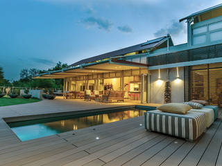 Southdowns, Full Circle Design Full Circle Design Modern balcony, veranda & terrace Wood-Plastic Composite