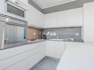 Ristrutturazione appartamento di 82 mq a Milano, San Siro, Facile Ristrutturare Facile Ristrutturare Kitchen