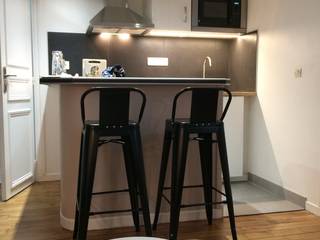 APPARTEMENT A PARIS, Agence ADI-HOME Agence ADI-HOME Industrial style dining room