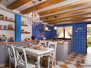西班牙鄉村風格-透天別墅, Color-Lotus Design Color-Lotus Design Landelijke keukens Massief hout Bont
