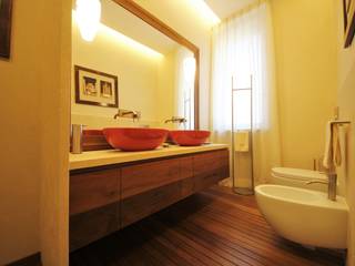 Bagno in legno di teak , Falegnameria Ferrari Falegnameria Ferrari Kamar Mandi Modern