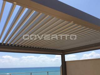 COVERTTO. Pérgola Bioclimática., COVERTTO COVERTTO Varandas, alpendres e terraços minimalistas Alumínio/Zinco