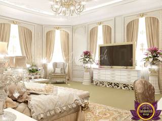 Populent master bedroom design of Katrina Antonovich, Luxury Antonovich Design Luxury Antonovich Design Classic style bedroom