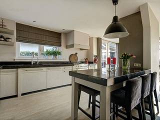 Verbouwing woning Vinkeveen, Architectenbureau Ron Spanjaard BNA Architectenbureau Ron Spanjaard BNA Kitchen