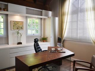 Join Arquitetura e Interiores Modern Study Room and Home Office