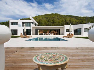 Pavimento exterior e interior en caliza blanca, Rosal Stones Rosal Stones Pool چونا