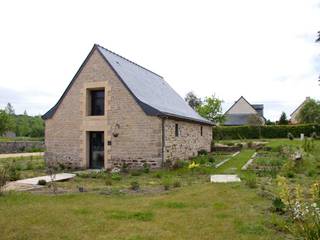 Un gîte dans un ancien cellier, Atelier Claire Dupriez Atelier Claire Dupriez Дома в стиле модерн