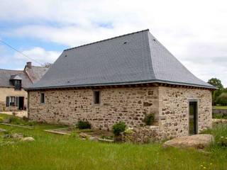 Un gîte dans un ancien cellier, Atelier Claire Dupriez Atelier Claire Dupriez Maisons modernes