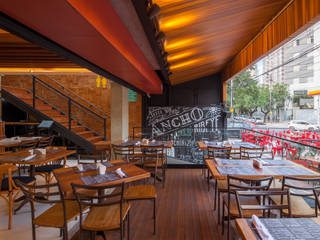 Restaurante no bairro Lourdes, Aptar Arquitetura Aptar Arquitetura Ruang Komersial Kayu Wood effect