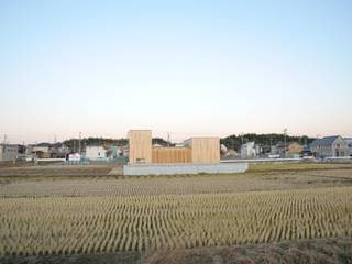 木の外壁の家, 杉浦建築計画事務所 杉浦建築計画事務所 Minimalist houses Wood Wood effect