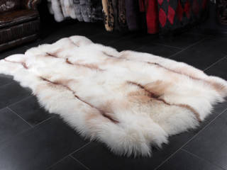 Sunglow Fuchs Pelzteppich, Lars Paustian - International Fur Lars Paustian - International Fur Lantai Bulu White