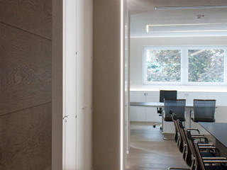 UFFICI DIREZIONALI, Giemmecontract srl. Giemmecontract srl. Minimalist study/office