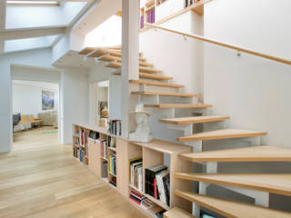 CASA ARAVACA, HABITANTE HABITANTE Minimalist corridor, hallway & stairs