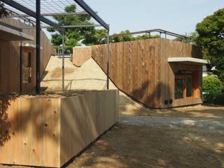 kusatu weekend house, 高田和政建築設計室 高田和政建築設計室 房子 木頭 Wood effect