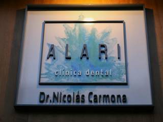 CLINICA DENTAL ALARI, SENZA ESPACIOS SENZA ESPACIOS مساحات تجارية