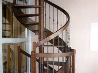 Интерьерные лестницы Модель AGA, Euroscala Euroscala Pasillos, vestíbulos y escaleras modernos