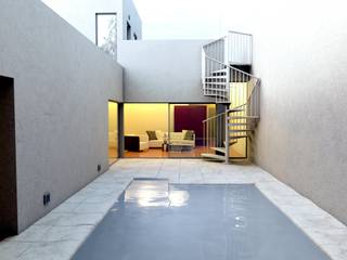 Интерьерные лестницы Модель Diferro, Euroscala Euroscala Moderner Flur, Diele & Treppenhaus