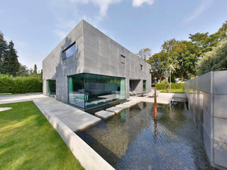 Nieuwbouw vrijstaande woning, studio architecture studio architecture Taman Modern Beton Grey