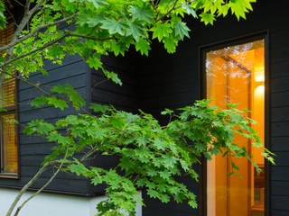 軽井沢 モリキズナの家／新築住宅, アトリエ・カムイ アトリエ・カムイ Casas de estilo asiático Madera Acabado en madera