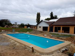 Casa El Huertón, San Cristobal hnos constructora San Cristobal hnos constructora مسبح