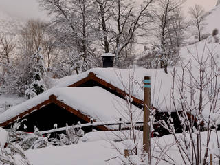 RUSTICASA | Cabañas Patagónicas | Inverno, RUSTICASA RUSTICASA Комерційні приміщення Масив Різнокольорові