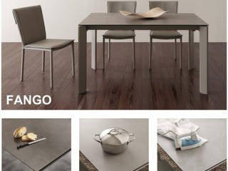 Tavolo in ceramica / gress porcellanato con 4 sedie in ecopelle, FIDEA SRL FIDEA SRL Dining room