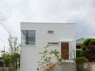 Light Well Box／光井戸の家, H2O設計室 ( H2O Architectural design office ) H2O設計室 ( H2O Architectural design office ) Modern Houses Wood White