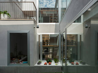 patio, juan marco arquitectos juan marco arquitectos Casas industriales