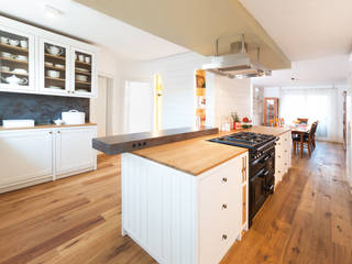 Landhausküche, Hildinger und Koch Hildinger und Koch Country style kitchen Wood Wood effect