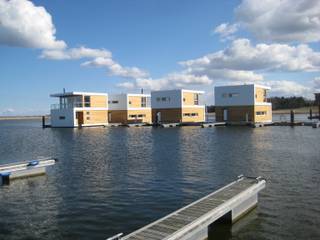 floating architecture - WKH 100 büro13 architekten Moderne Häuser