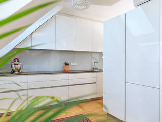 Projekt - Intuo Küche E-05 AH, Küchen Design Keglevits Küchen Design Keglevits Modern style kitchen