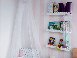 Cuarto de Maria del Mar y Maria Antonia, Little One Little One Classic style nursery/kids room