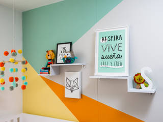 Cuarto de Simón, Little One Little One トロピカルデザインの 子供部屋